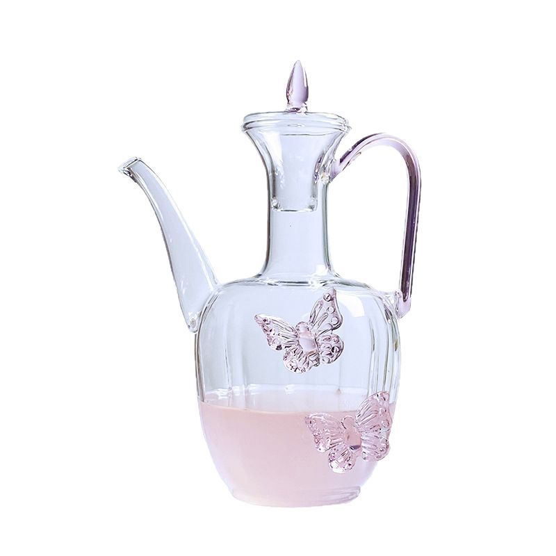 The quality of the borosilicate glass cup is better than that of the ordinary glass cup