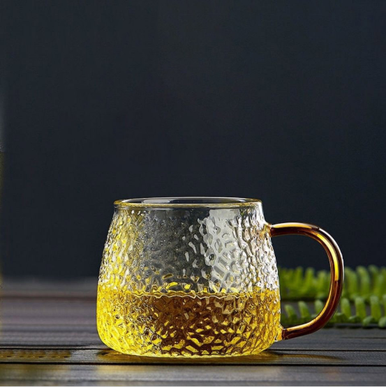 Why do we need transparent wine glasses when drinking?