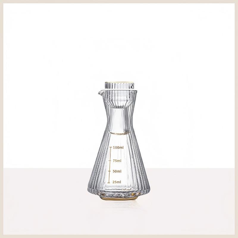 Creative Chinese-Style Small Spirit Cup with Graduated Pourer