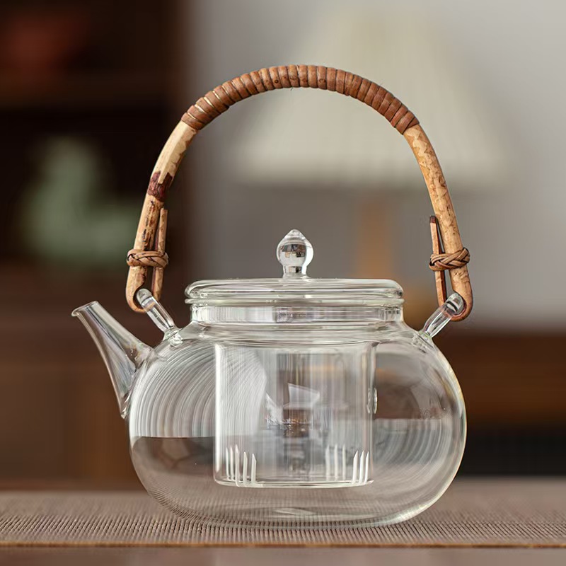 Large capacity bamboo rattan glass handle pot
